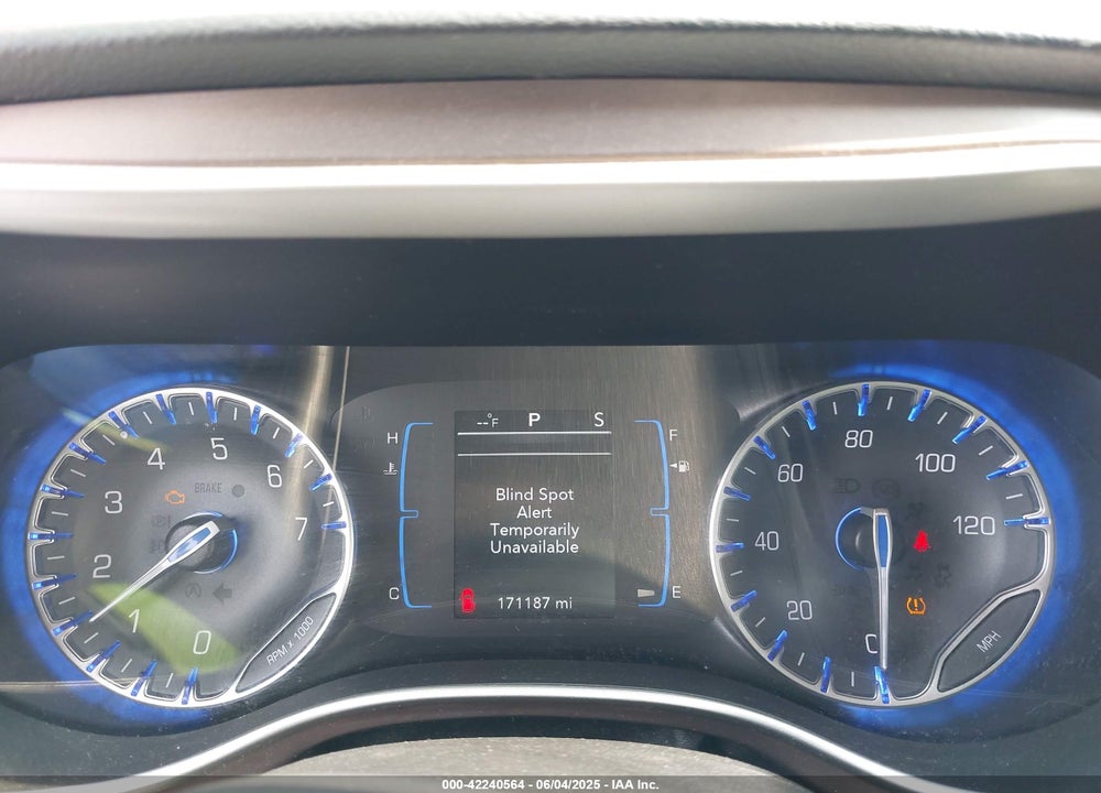 2017 CHRYSLER PACIFICA TOURING L VIN: 2C4RC1BG1HR516142