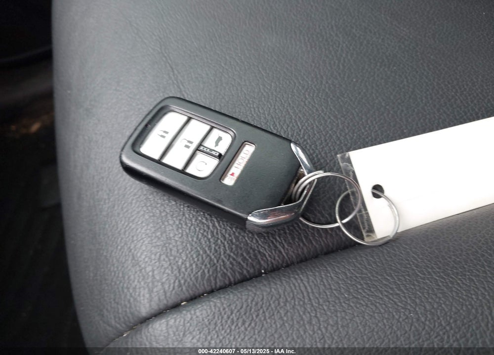 2022 HONDA PILOT VIN: 5FNYF5H55NB006660