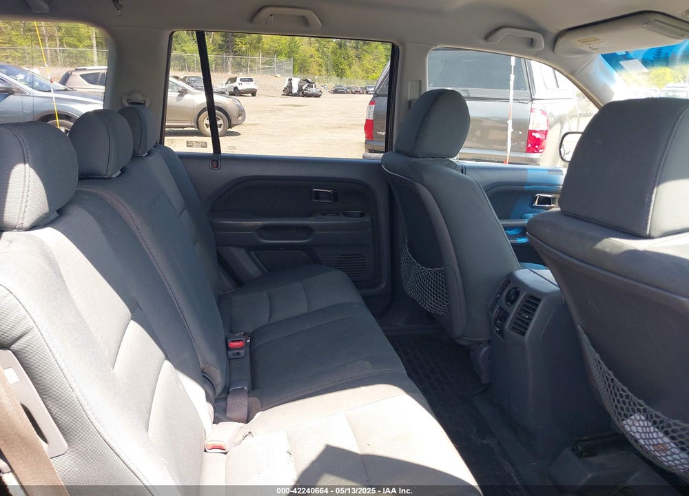 2008 HONDA PILOT VP VIN: 5FNYF18218B011745