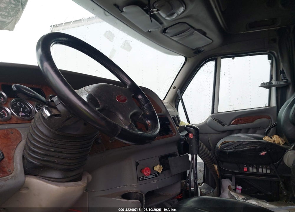 2005 PETERBILT 387 VIN: 1XP7DB9X55D849392