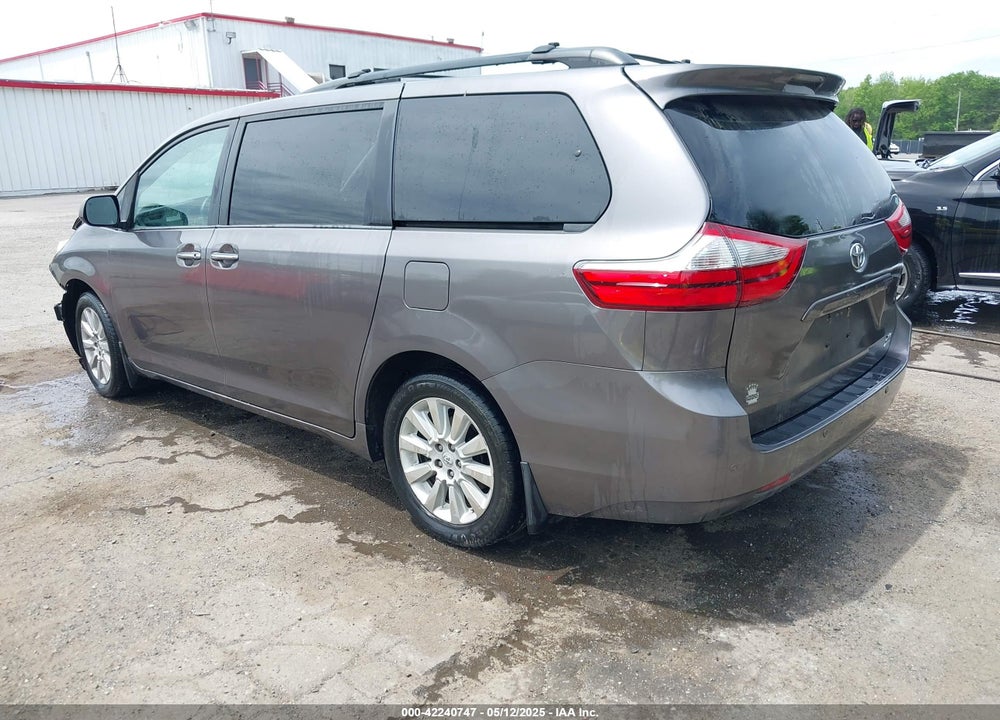 2015 TOYOTA SIENNA XLE PREMIUM 7 PASSENGER VIN: 5TDDK3DC6FS111675