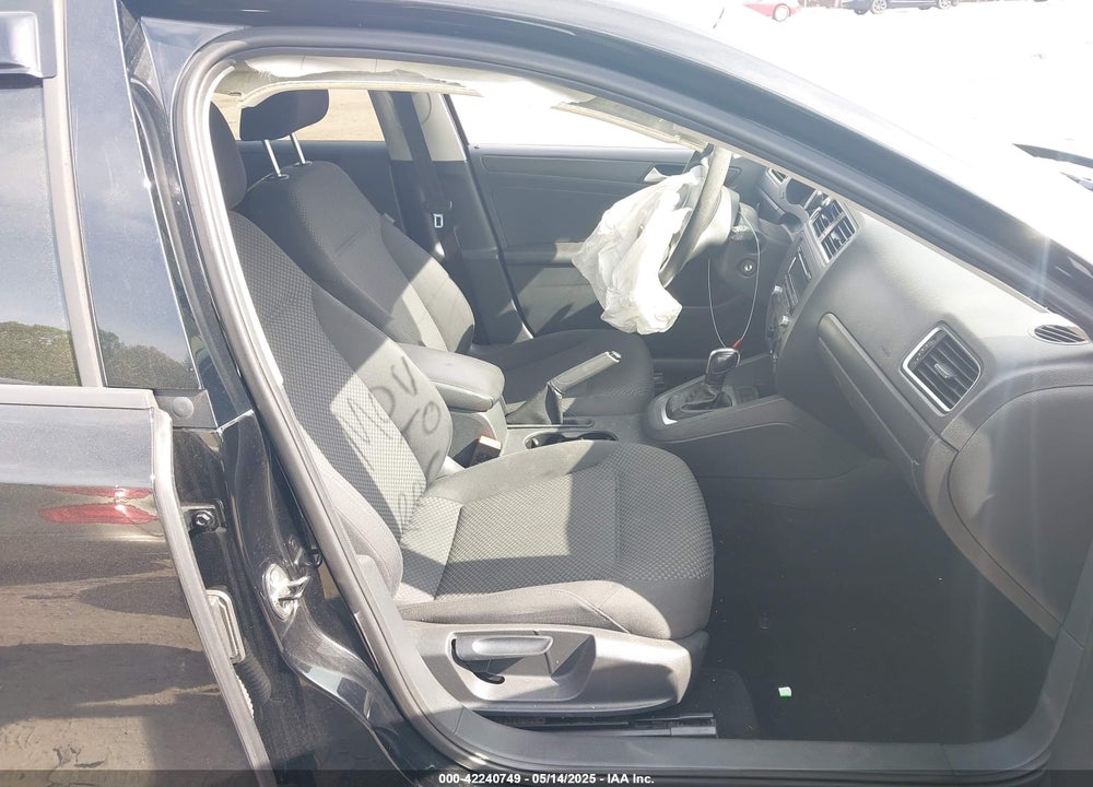 2013 VOLKSWAGEN JETTA VIN: 3VW2K7AJ9DM280634