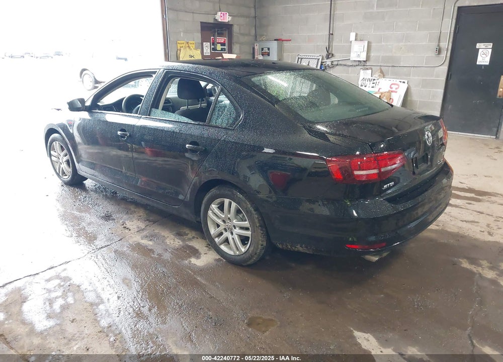 2018 VOLKSWAGEN JETTA VIN: 3VW2B7AJ0JM244181