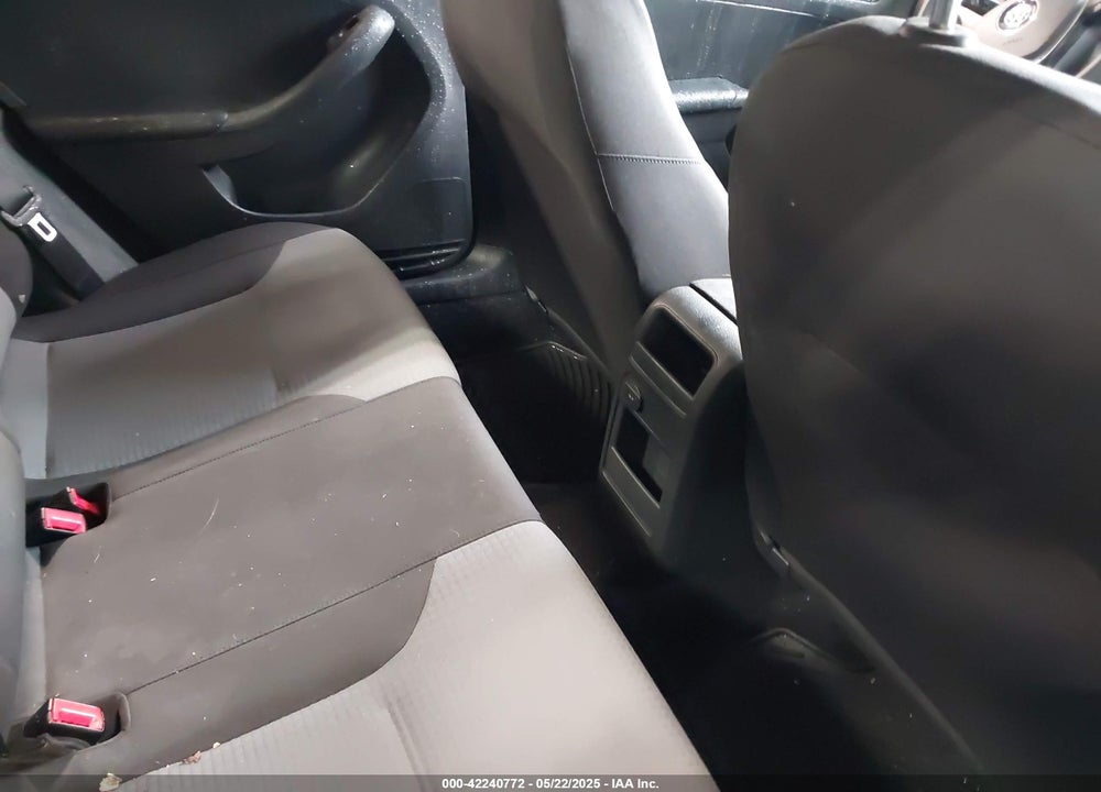 2018 VOLKSWAGEN JETTA VIN: 3VW2B7AJ0JM244181