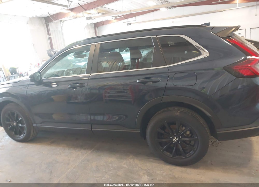 2025 HONDA CR-V HYBRID SPORT-L VIN: 5J6RS6H87SL010910
