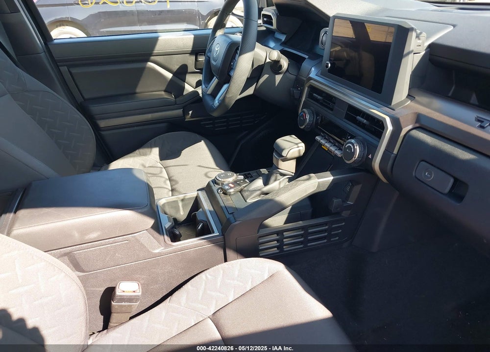 2025 TOYOTA TACOMA VIN: 3TMLB5JN8SM105917