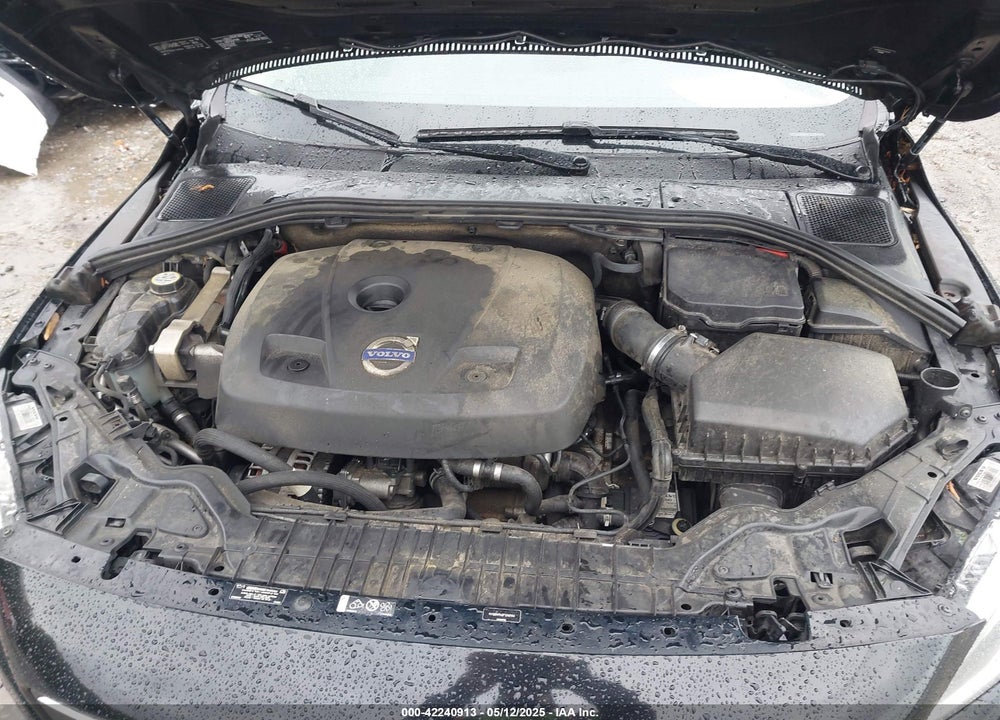 2015 VOLVO S60 VIN: YV126MFK6F1340144