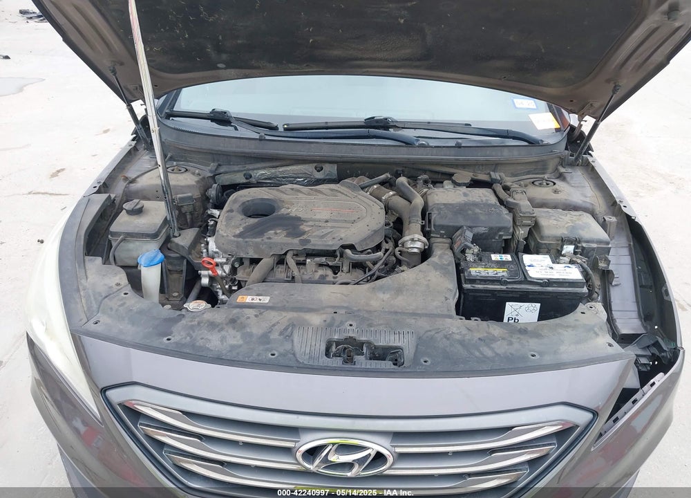 2015 HYUNDAI SONATA VIN: 5NPE34AB1FH228668