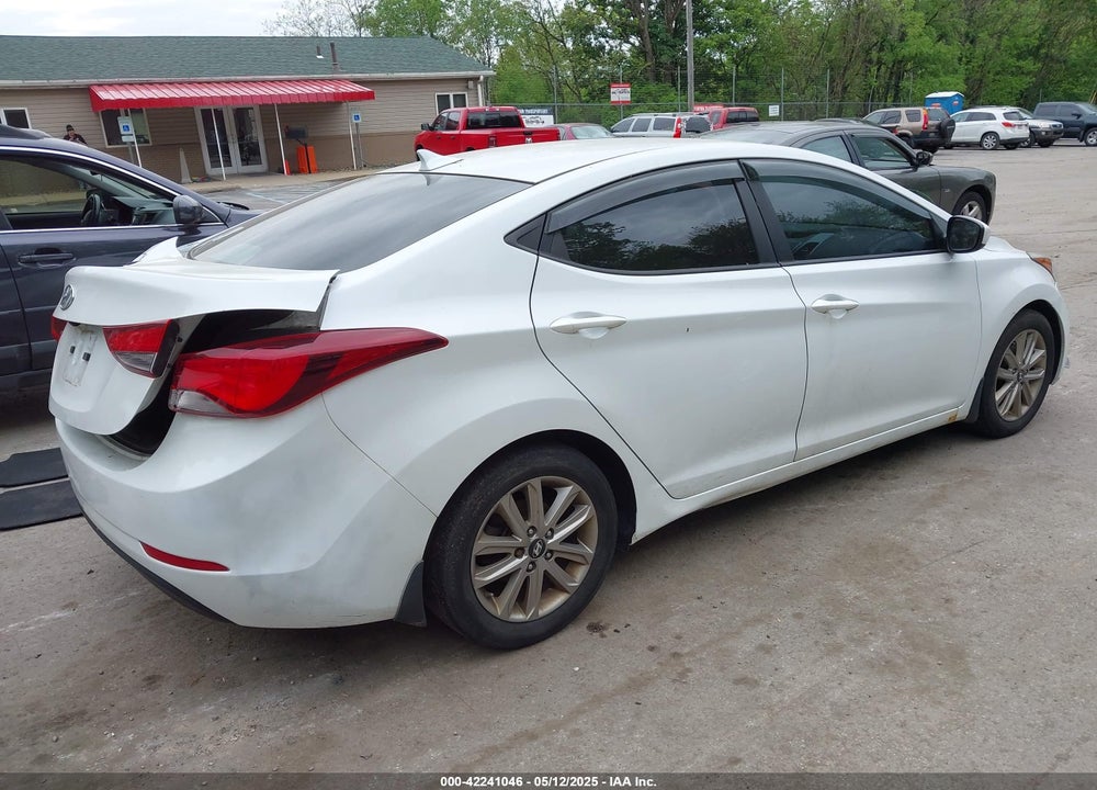 2015 HYUNDAI ELANTRA VIN: 5NPDH4AE7FH560900