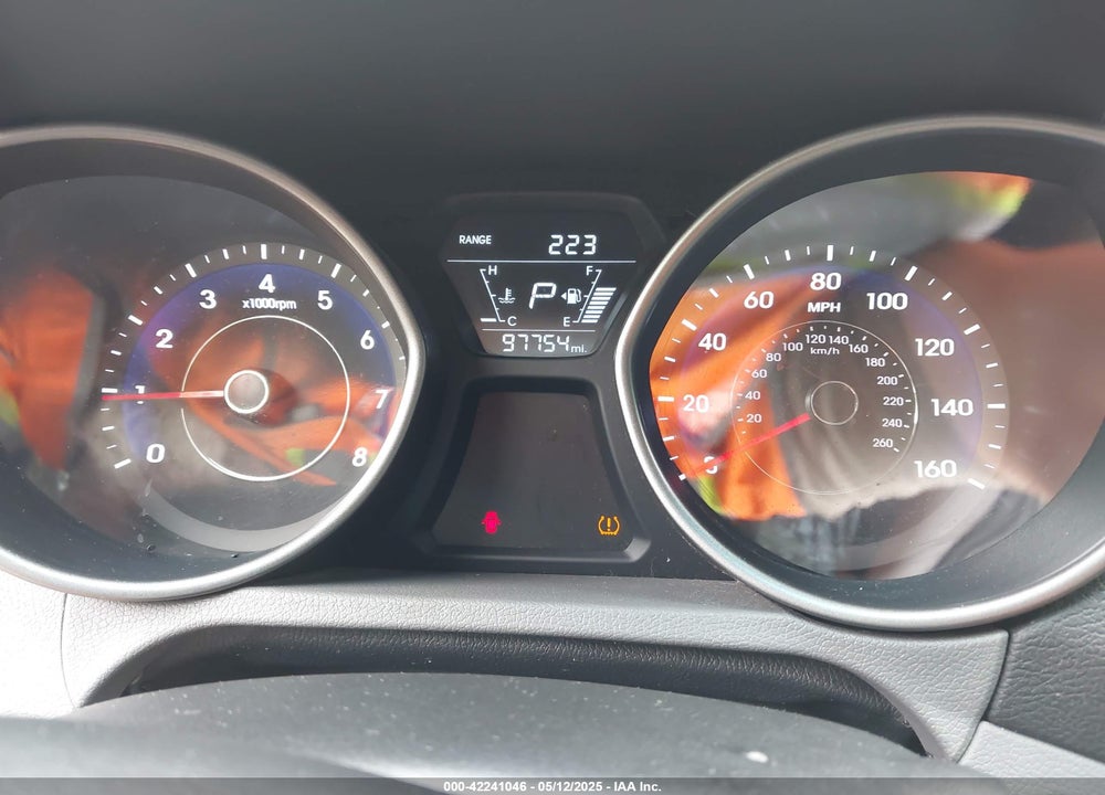 2015 HYUNDAI ELANTRA VIN: 5NPDH4AE7FH560900