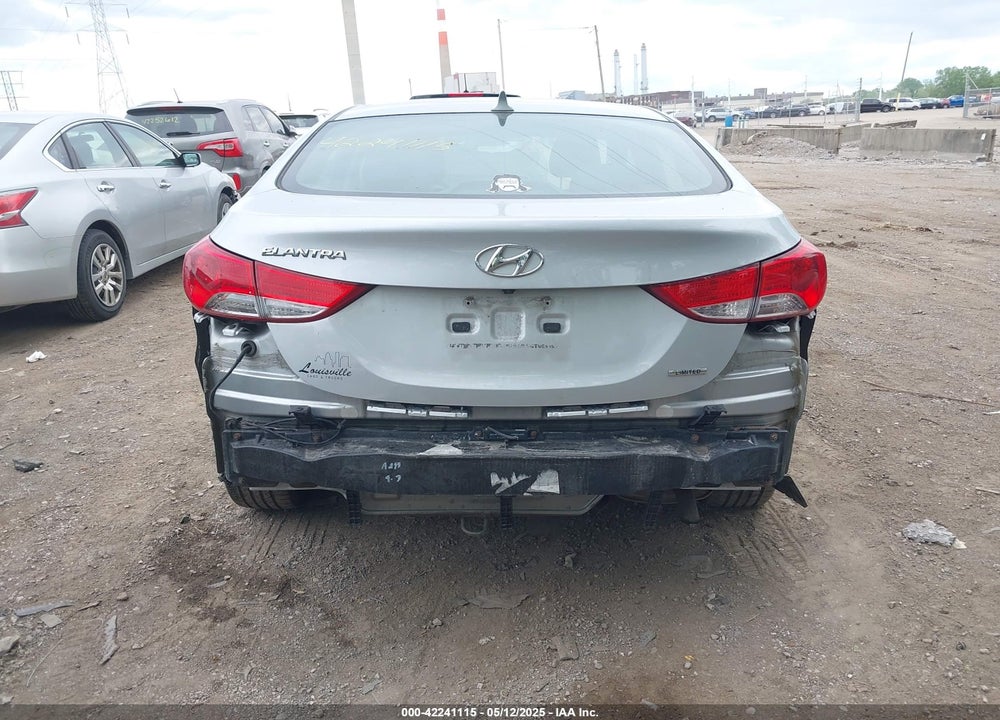 2011 HYUNDAI ELANTRA VIN: 5NPDH4AE3BH046925