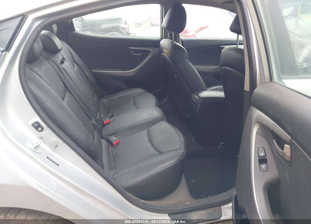 2011 HYUNDAI ELANTRA VIN: 5NPDH4AE3BH046925