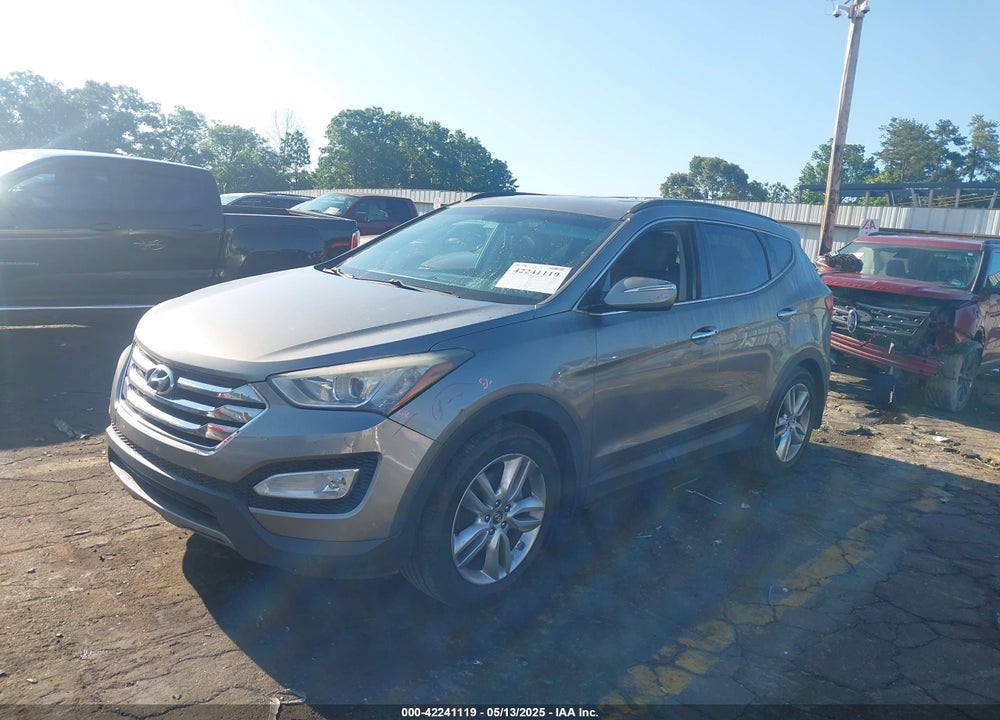 2013 HYUNDAI SANTA FE VIN: 5XYZU3LA1DG112226