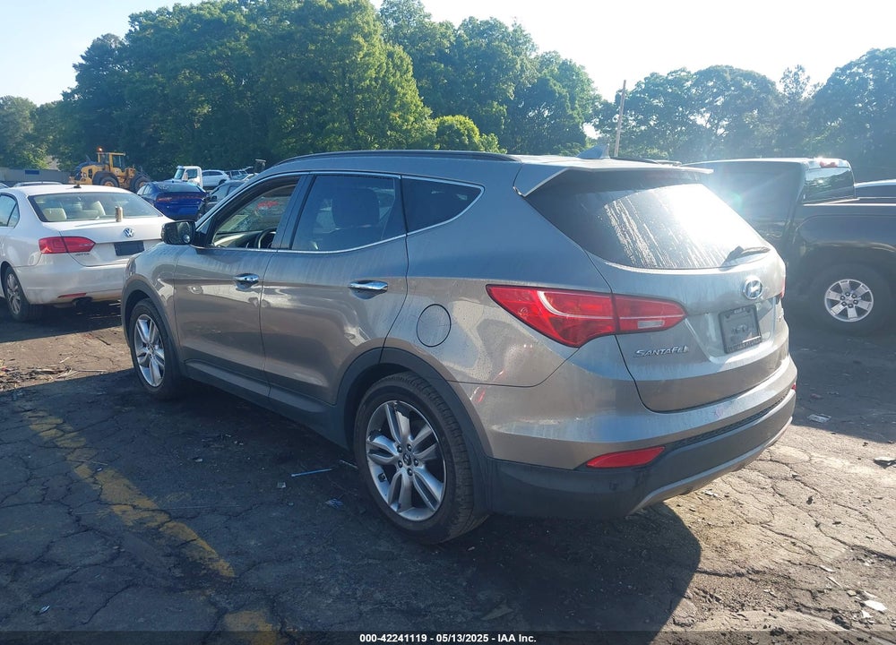 2013 HYUNDAI SANTA FE VIN: 5XYZU3LA1DG112226