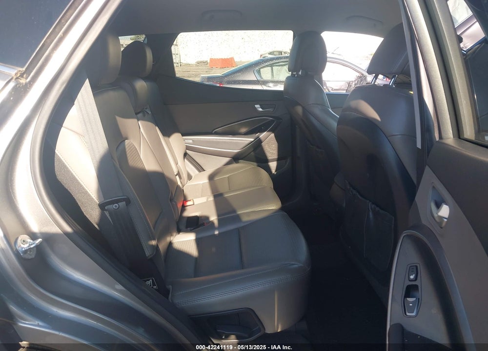 2013 HYUNDAI SANTA FE VIN: 5XYZU3LA1DG112226