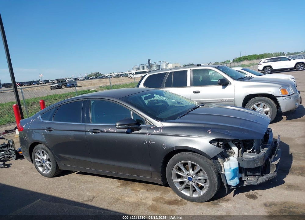 2017 FORD FUSION SE VIN: 3FA6P0HDXHR299320