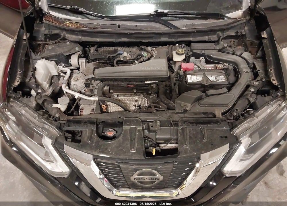 2017 NISSAN ROGUE VIN: KNMAT2MV5HP575713
