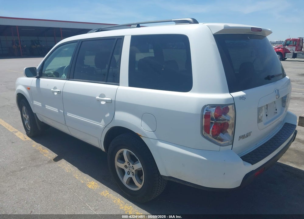 2006 HONDA PILOT EX VIN: 5FNYF28456B027614