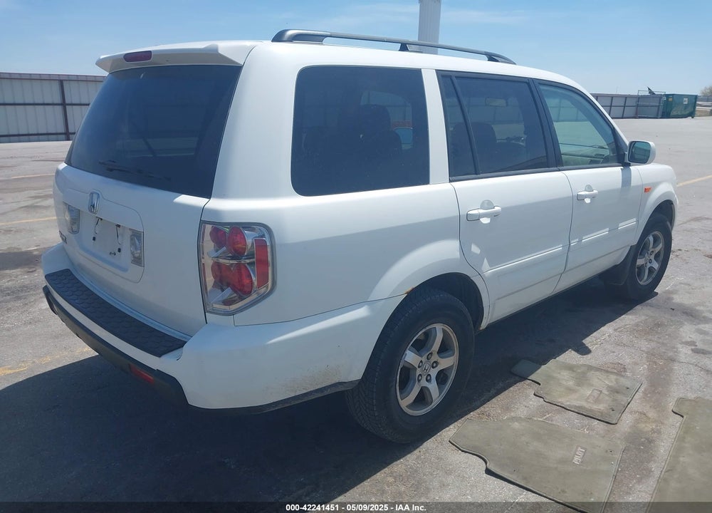 2006 HONDA PILOT EX VIN: 5FNYF28456B027614
