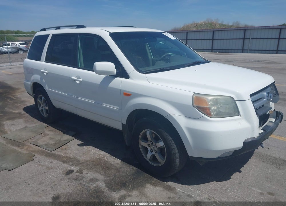 2006 HONDA PILOT EX VIN: 5FNYF28456B027614