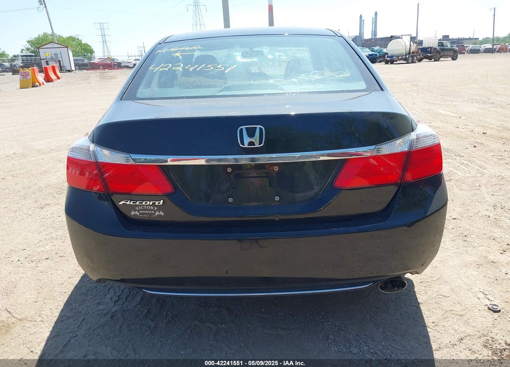 2015 HONDA ACCORD LX VIN: 1HGCR2F31FA195160
