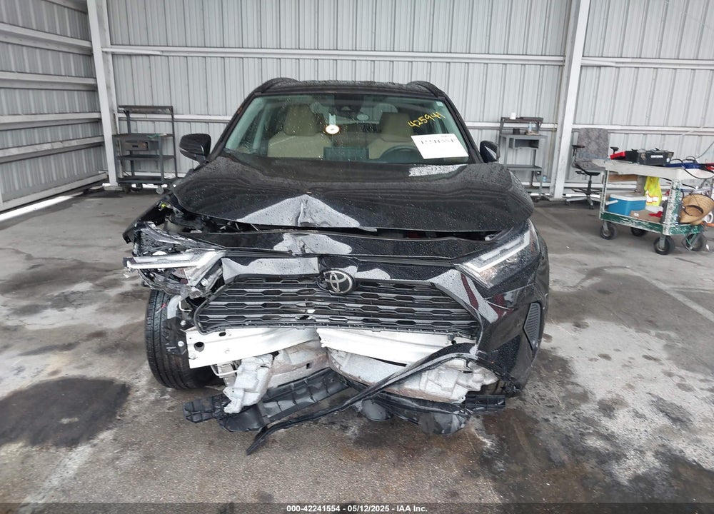 2022 TOYOTA RAV4 XLE VIN: 2T3W1RFV7NC183125