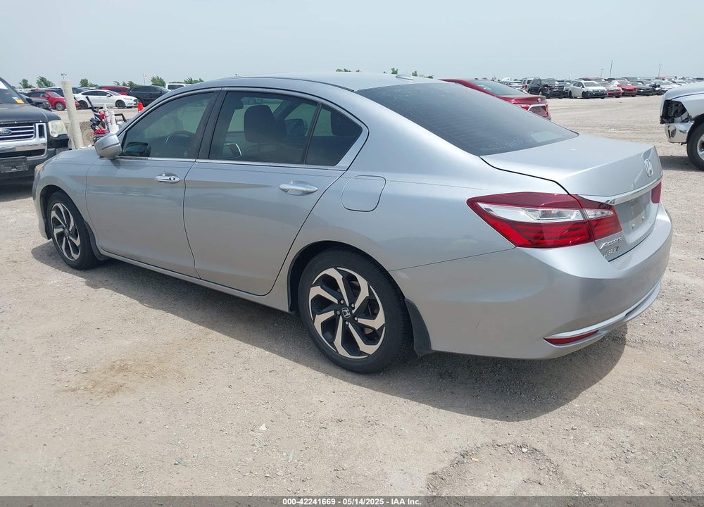 2017 HONDA ACCORD VIN: 1HGCR2F84HA166122