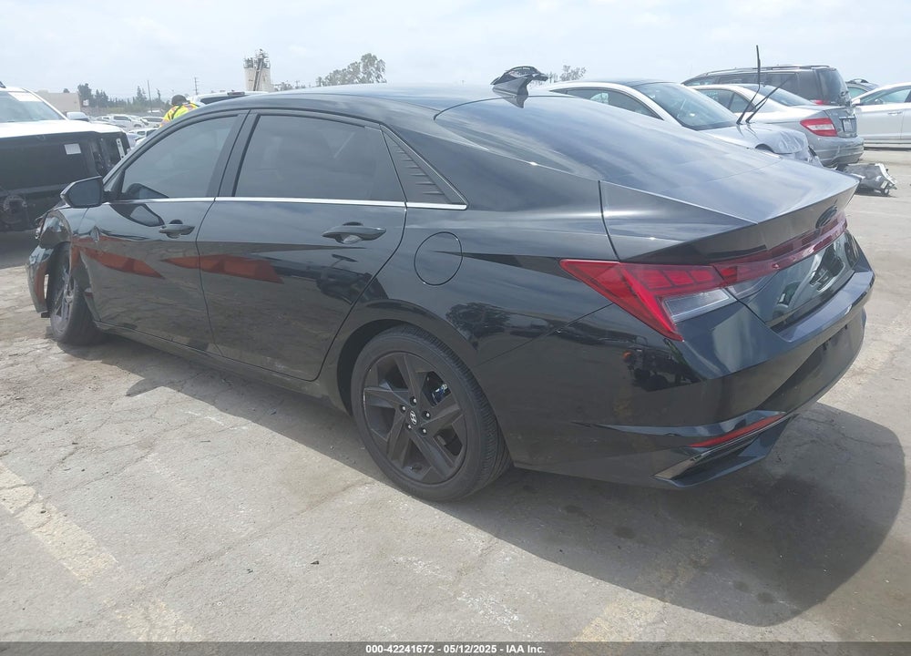 2022 HYUNDAI ELANTRA VIN: KMHLP4AG3NU356823