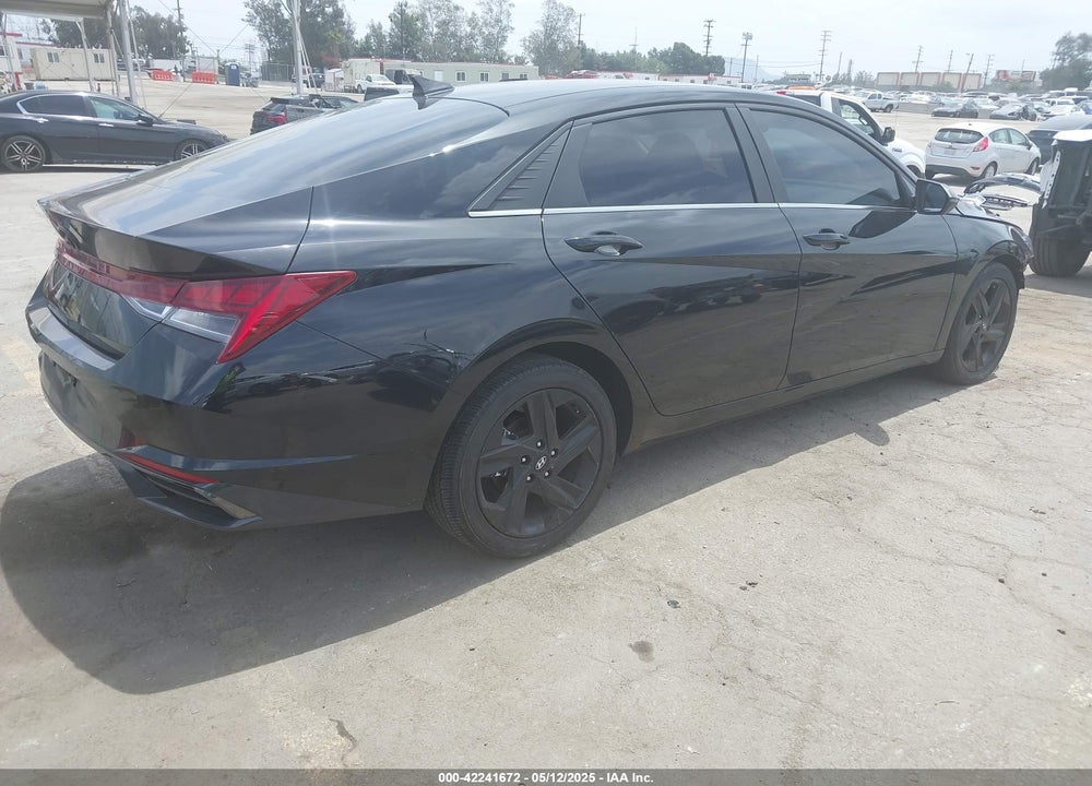 2022 HYUNDAI ELANTRA VIN: KMHLP4AG3NU356823