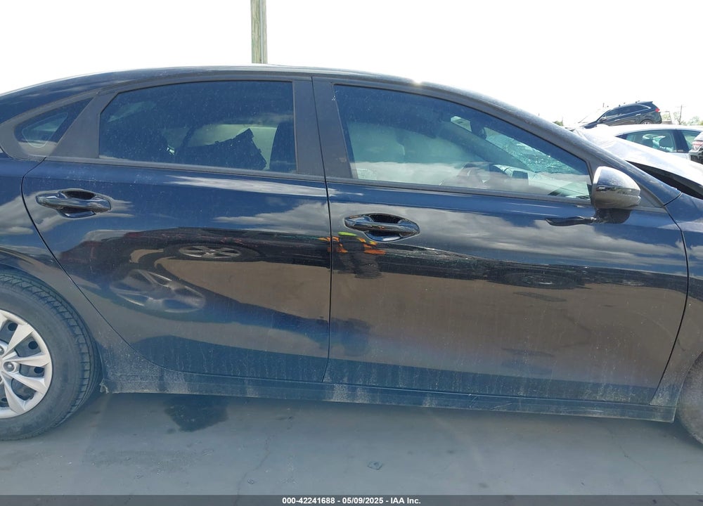 2021 KIA FORTE FE VIN: 3KPF24AD3ME405280
