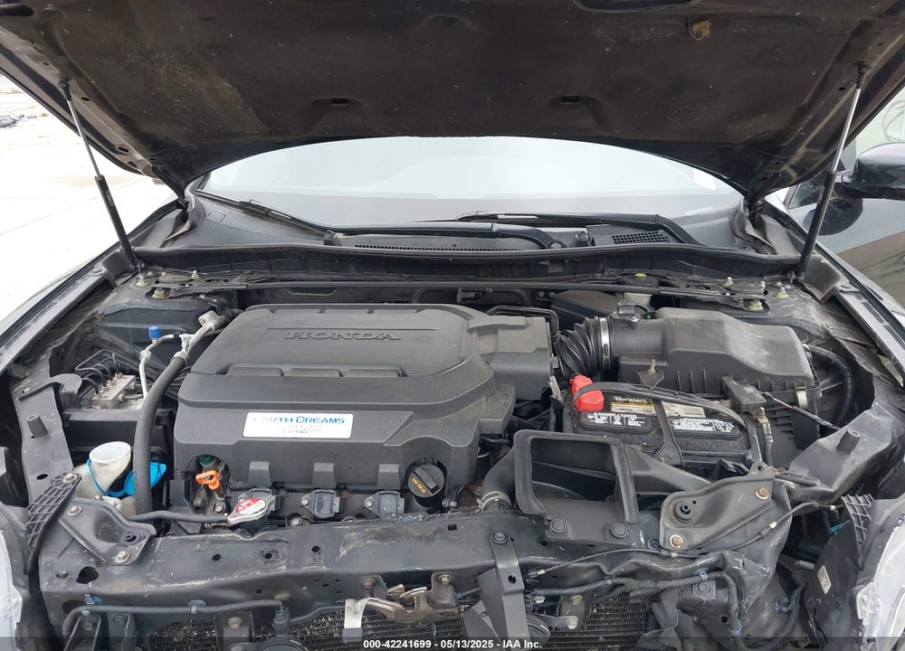 2014 HONDA ACCORD VIN: 1HGCT2B8XEA008967