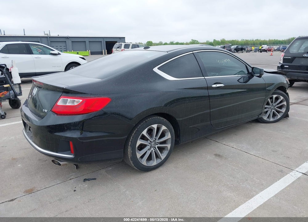 2014 HONDA ACCORD VIN: 1HGCT2B8XEA008967