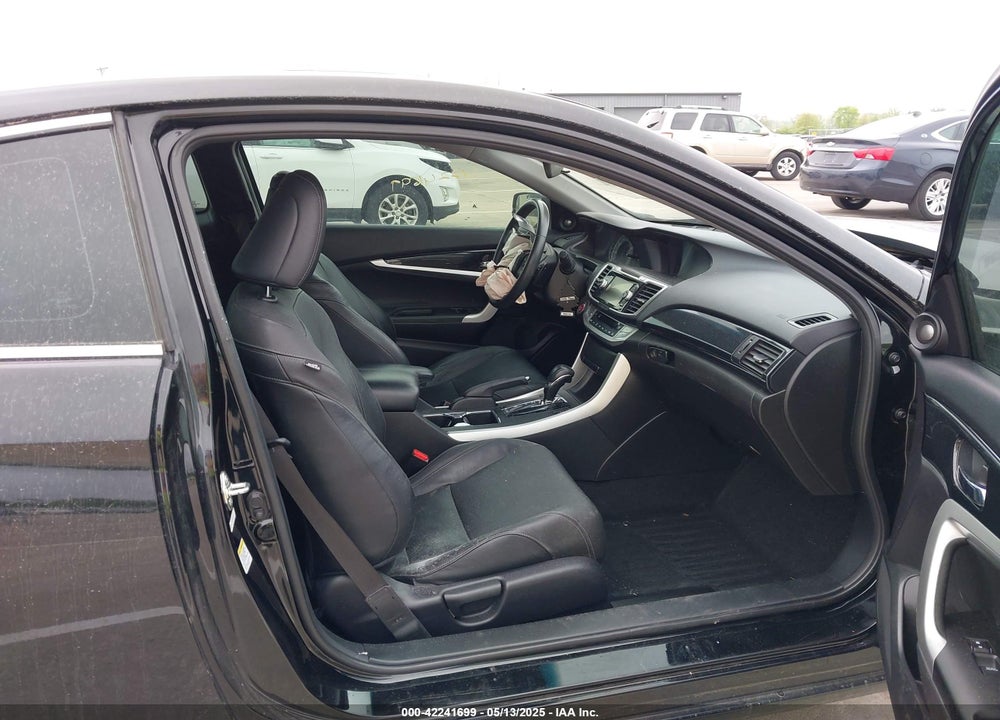 2014 HONDA ACCORD VIN: 1HGCT2B8XEA008967