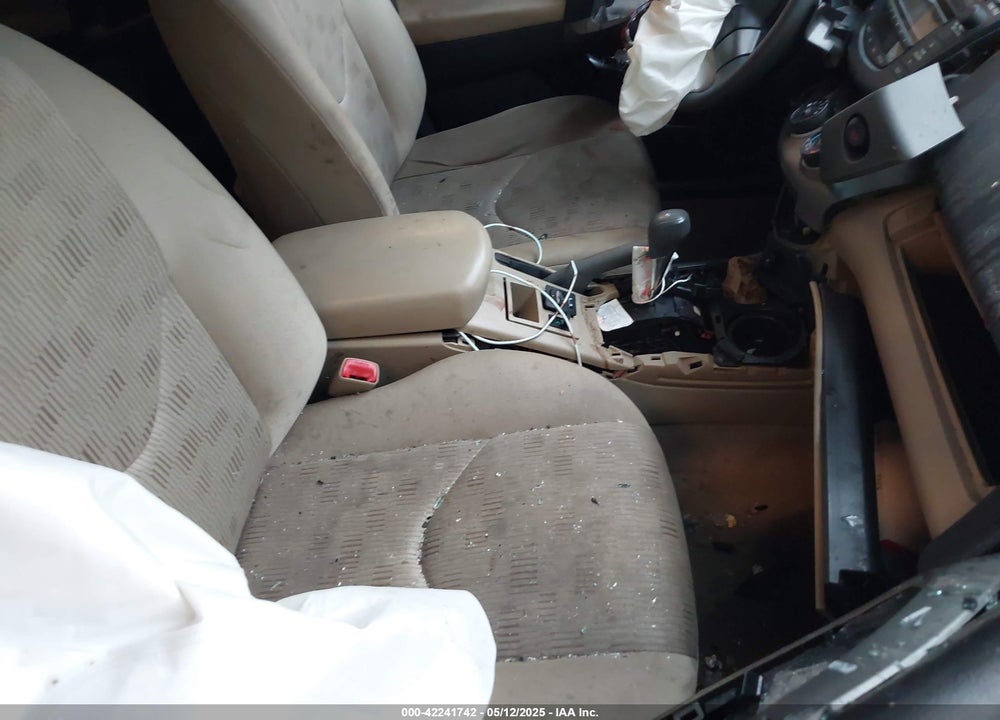 2011 TOYOTA RAV4 VIN: 2T3BF4DV1BW122370