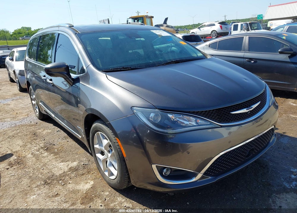 2017 CHRYSLER PACIFICA TOURING L PLUS VIN: 2C4RC1EG5HR752627