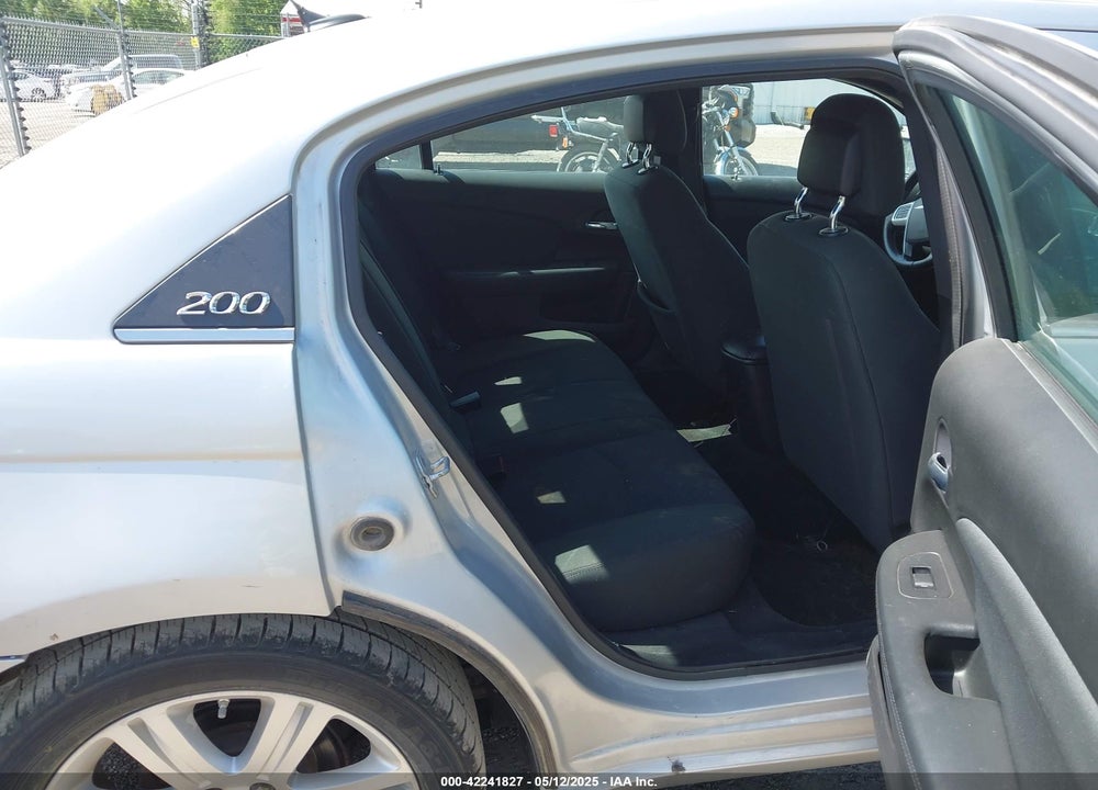2012 CHRYSLER 200 TOURING VIN: 1C3CCBBB9CN176992