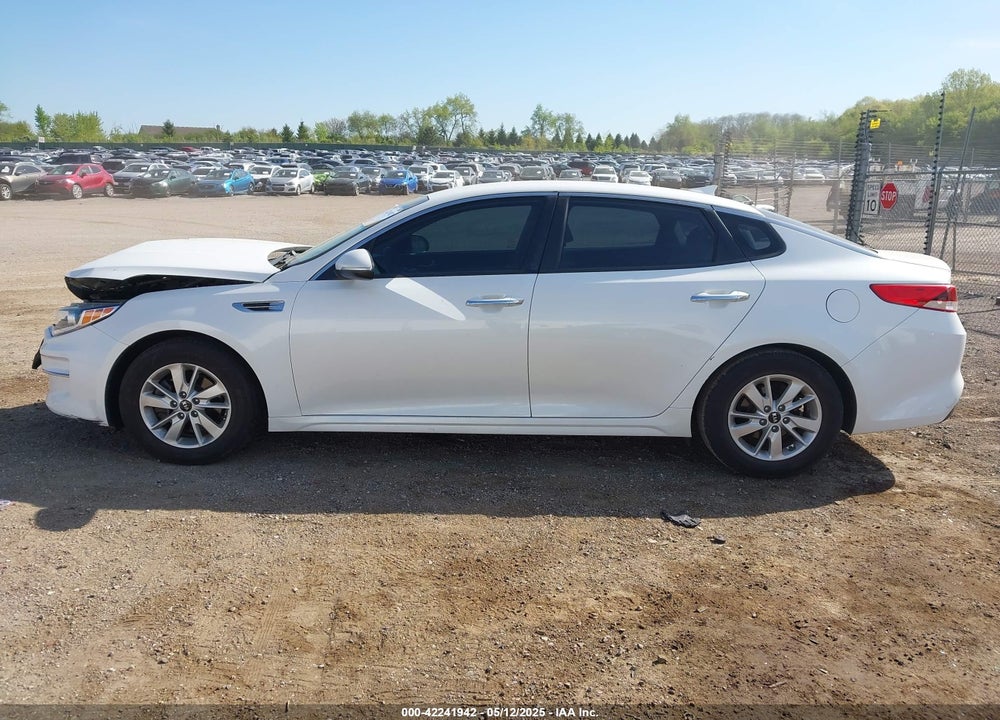 2018 KIA OPTIMA LX VIN: KNAGT4L36J5206153