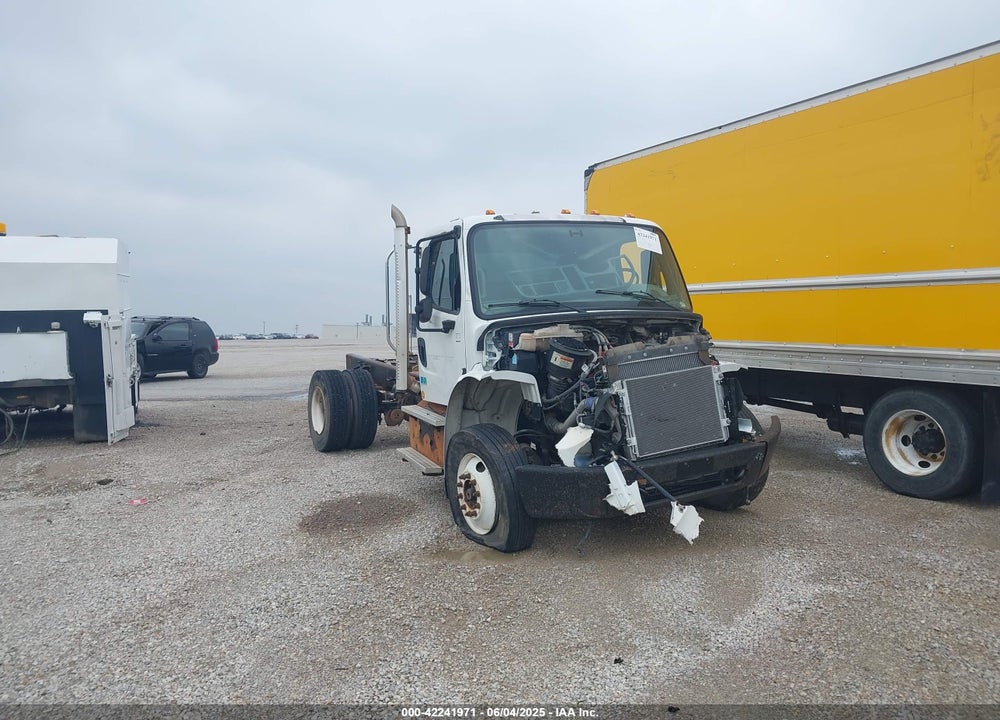 2014 FREIGHTLINER M2 106 MEDIUM DUTY VIN: 3ALACXCYXEDFY5472