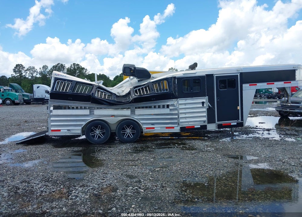 2018 EXXISS ALUMINUM TRAILERS HORSE TRAILER VIN: 4LABS2020J5068993