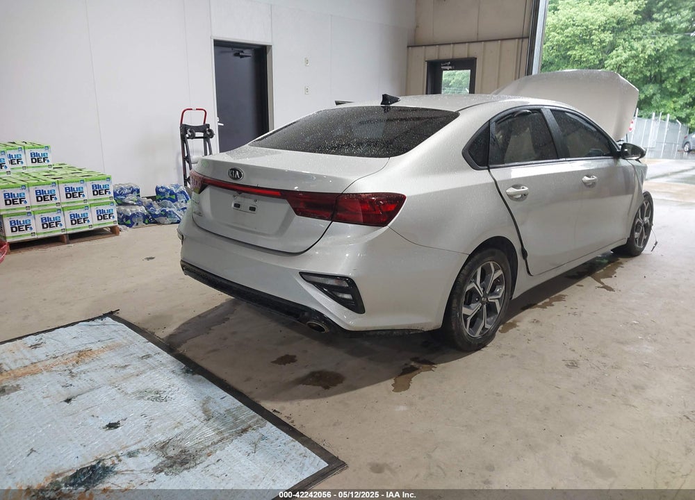 2021 KIA FORTE LXS VIN: 3KPF24AD6ME326363