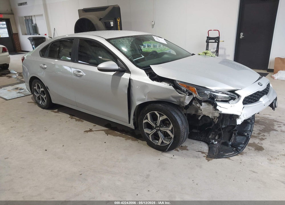 2021 KIA FORTE LXS VIN: 3KPF24AD6ME326363