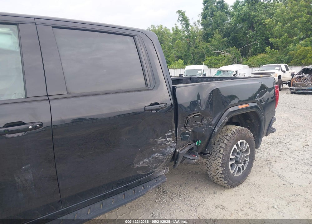2023 GMC SIERRA 2500HD 4WD STANDARD BED AT4 VIN: 1GT49PEY9PF114472