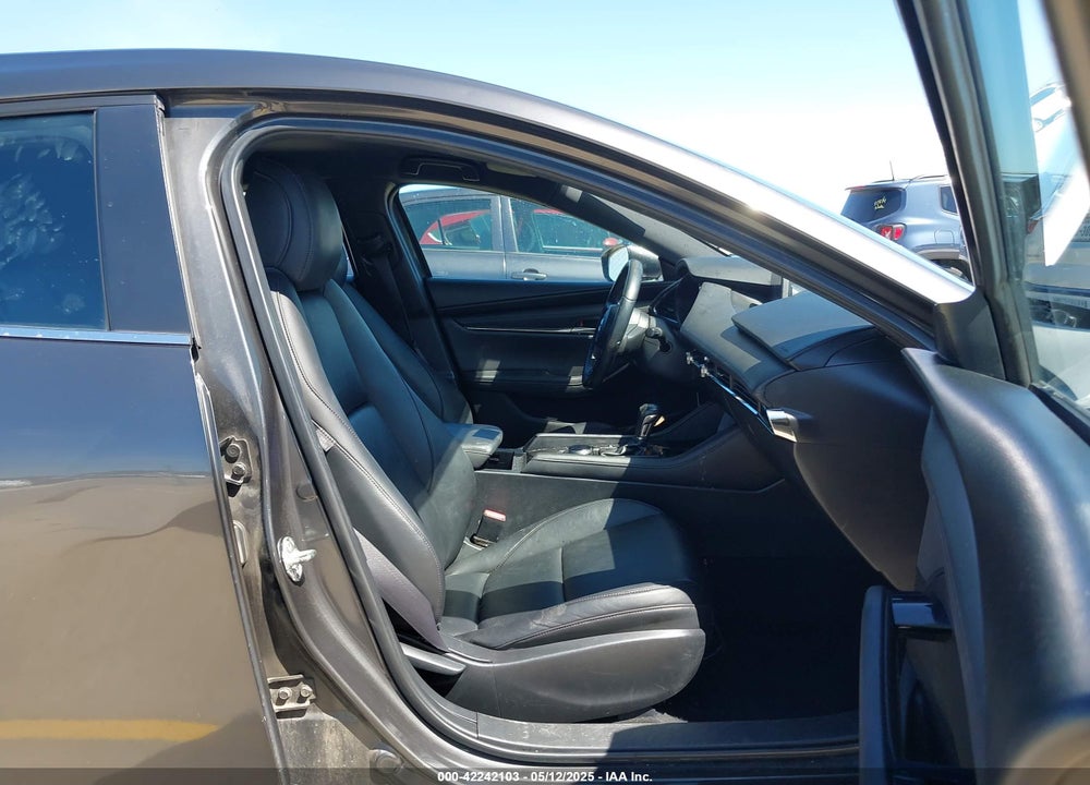 2019 MAZDA 3 VIN: JM1BPAJM4K1117914