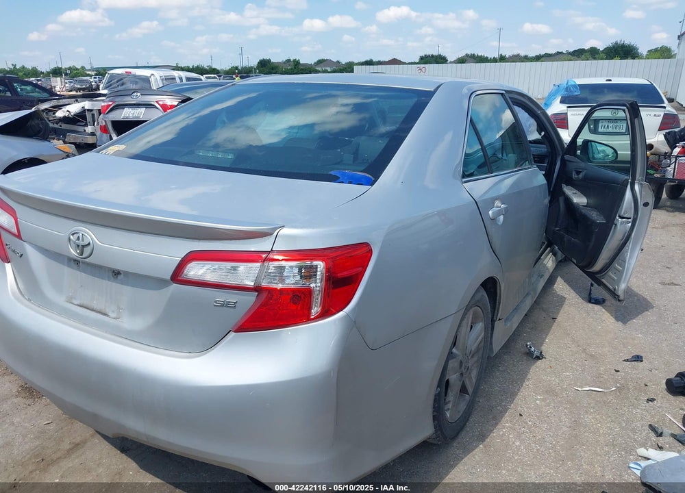 2014 TOYOTA CAMRY SE VIN: 4T1BF1FK0EU363738