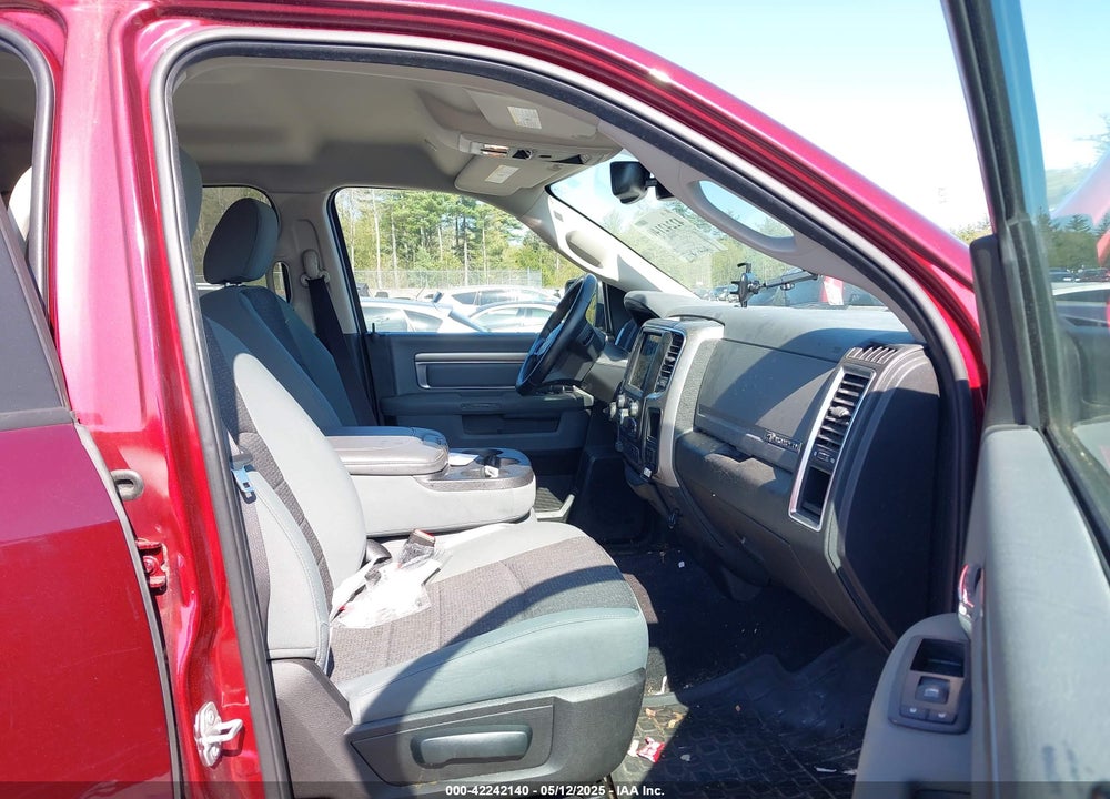 2019 RAM 1500 CLASSIC VIN: 1C6RR7TT8KS606267