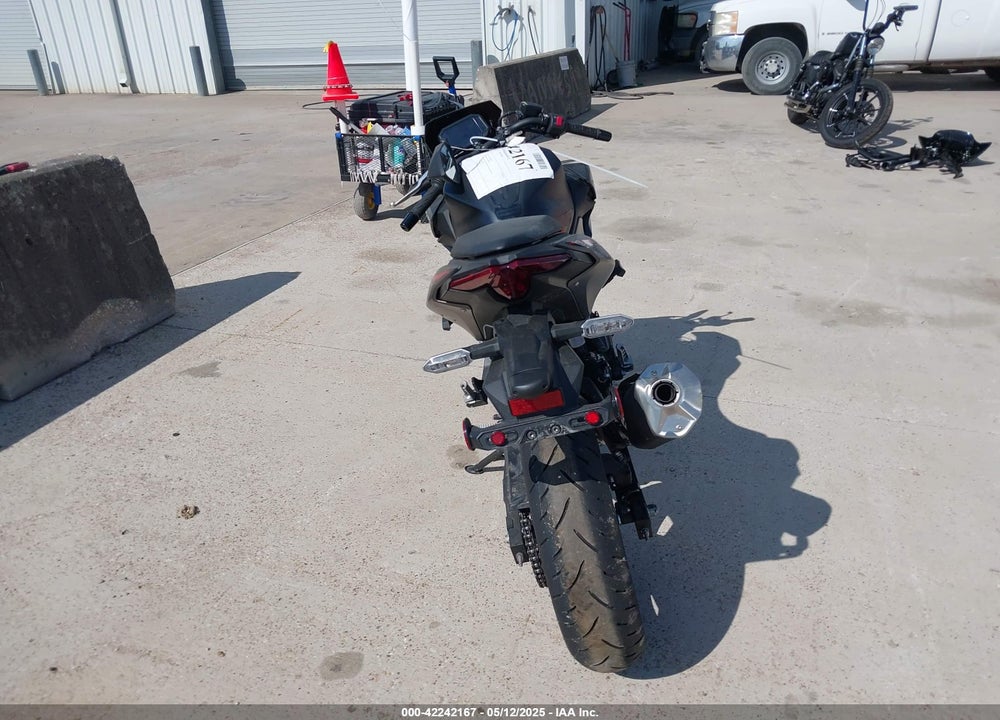 2025 KAWASAKI ER500 VIN: ML5ERGF15SDA36876