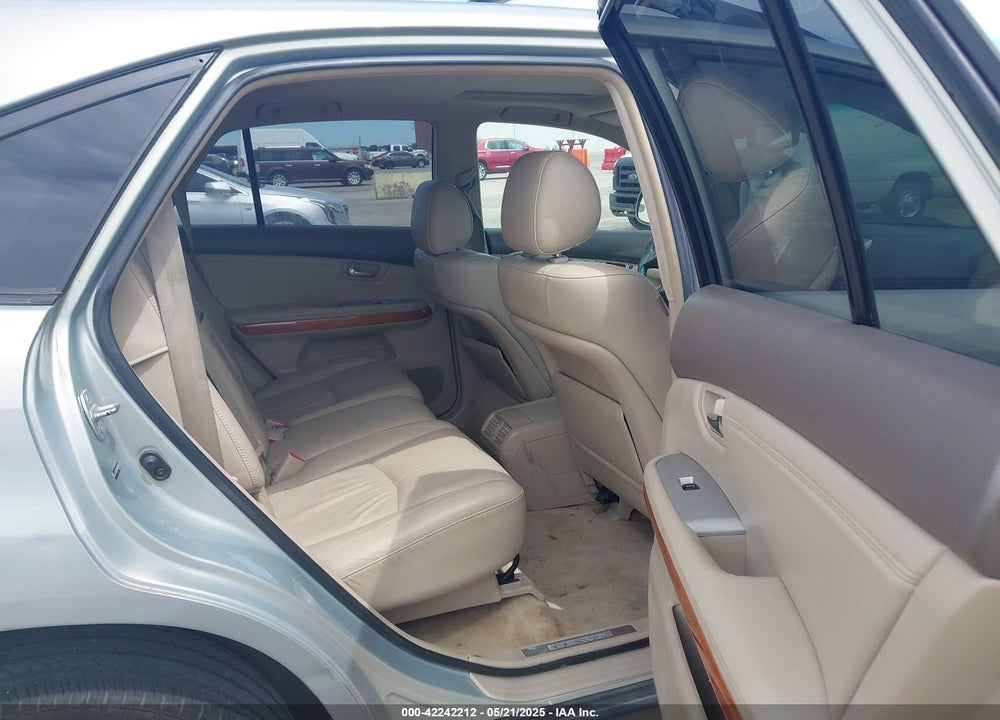 2004 LEXUS RX 330 VIN: JTJGA31U840043440