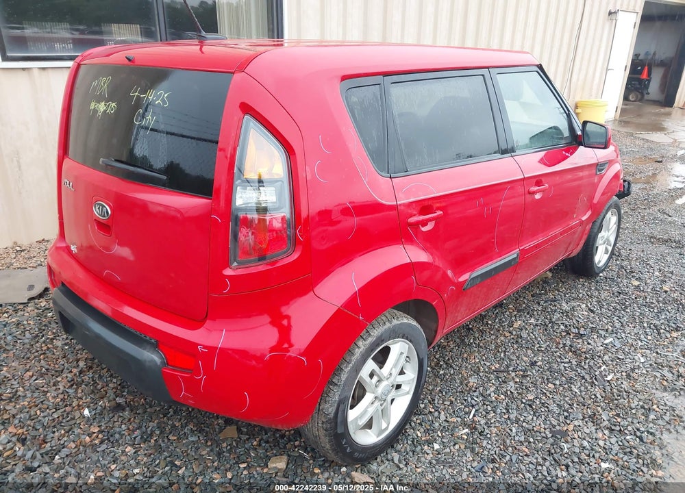 2011 KIA SOUL VIN: KNDJT2A28B7215711