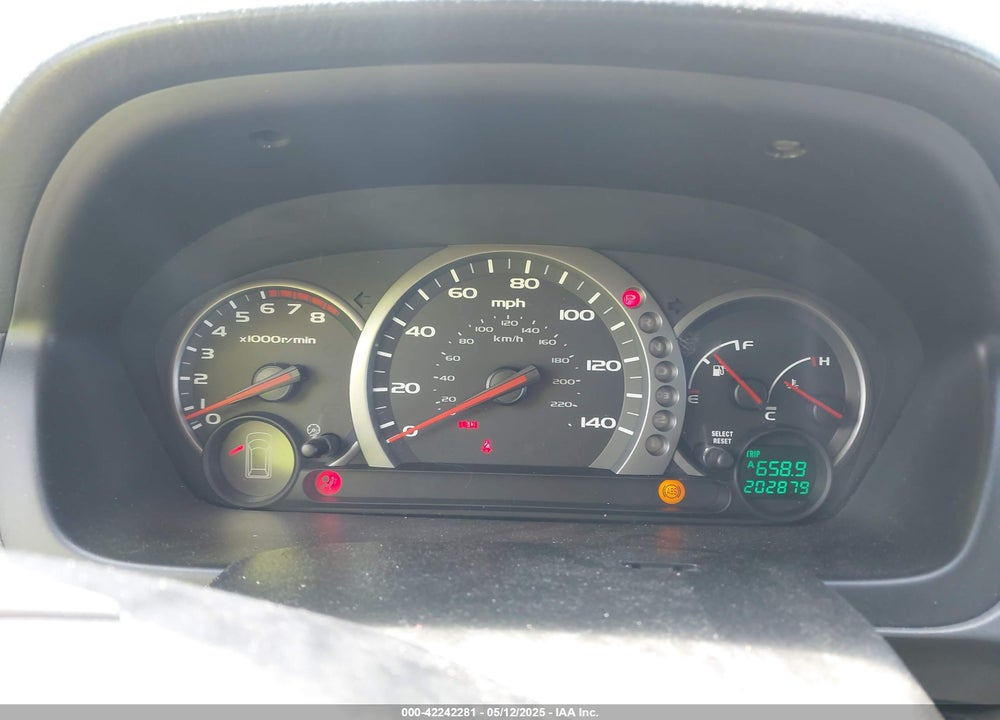 2004 HONDA PILOT EX VIN: 2HKYF18434H613012