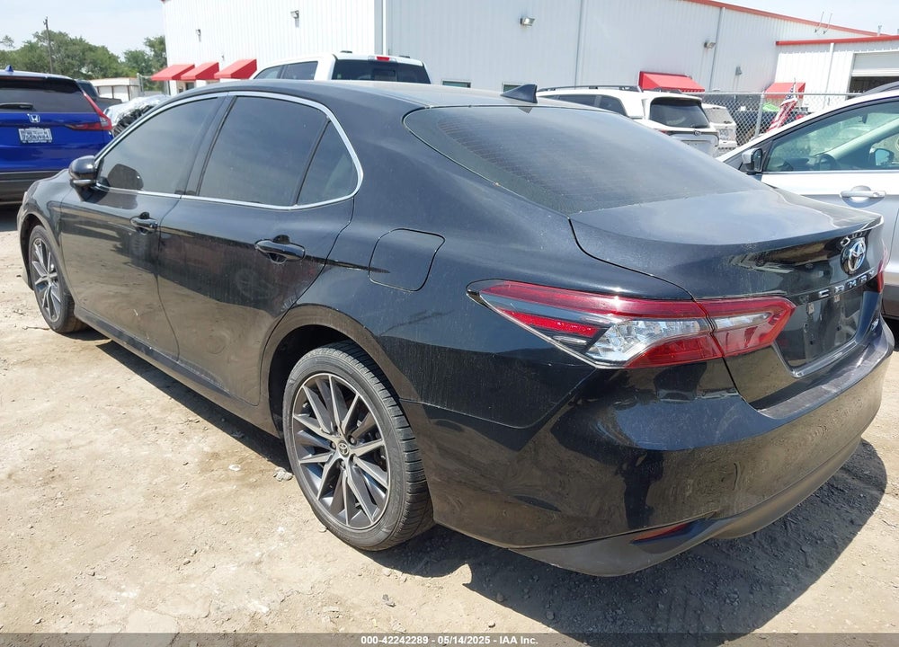 2021 TOYOTA CAMRY VIN: 4T1F11AK0MU446852